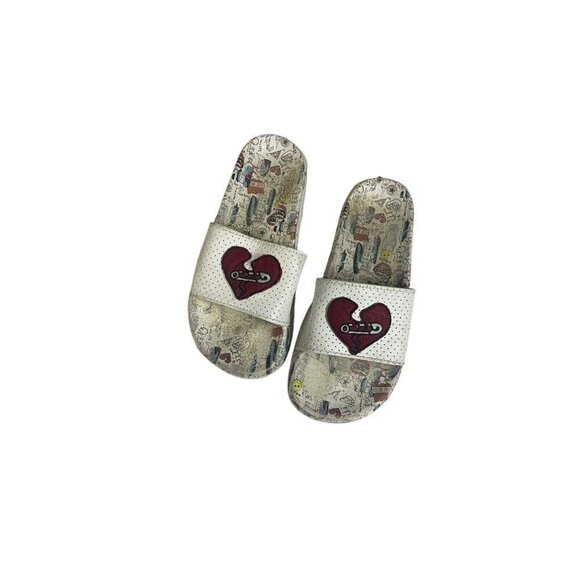 Ground Up X Disney Cruella White Slide Sandals Girls Size 3 - Picture 1 of 4